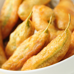 Beer-battered Sage Leaves - Recipe photo by DailySpud