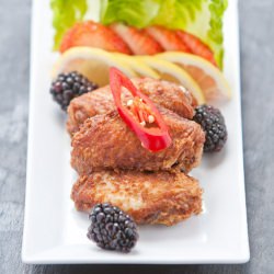 Chinese Style Deep Fried Chicken Wings - Recipe photo by eggwan1013