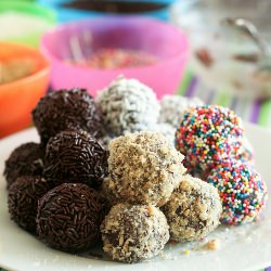 Rum Balls - Recipe photo by The Healthy Foodie