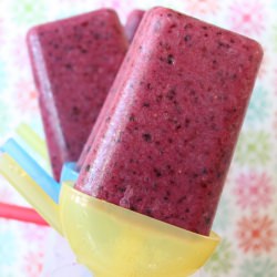 Mixed Berry Yogurt Popsicles - Recipe photo by itsybitsyfoodies