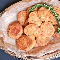 Rosemary and Parmesan Savory Cookie - Recipe photo by PlayfulCooking