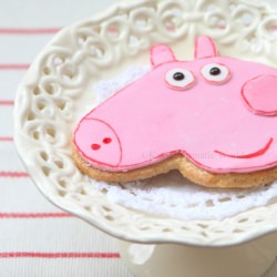 Gorgeous George Pig Cookies - Recipe photo by kavitha