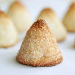 Coconut Macaroons Recipe - Recipe photo by tonyautkina