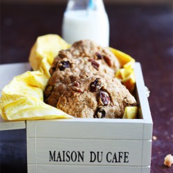 Pecan & Sultana Cookies - Recipe photo by cookrepublic
