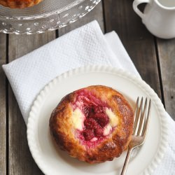 Raspberry and Cream Cheese Brioche - Recipe photo by Trissalicious