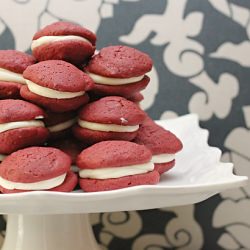 Red Velvet Whoopie Pies - Recipe photo by Taste See