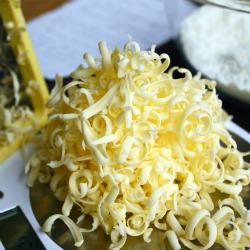 No-Roll Pie Crust - Recipe photo by linzersinlondon