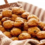 Apple Raisin Mini Muffins - Recipe photo by LovelyPantry