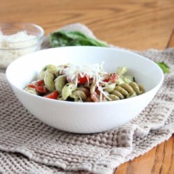 Creamy Pesto Pasta - Recipe photo by boutthere
