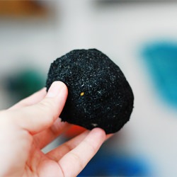 How To Clean Salted Duck Egg - Recipe photo by che-cheh