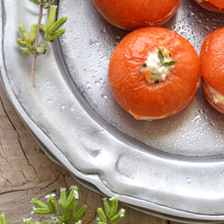 Tomatoes Stuffed w/ Cheese - Recipe photo by Paz