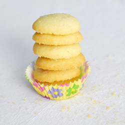 Tiny Sugar Saucers - Recipe photo by beth_hyzy