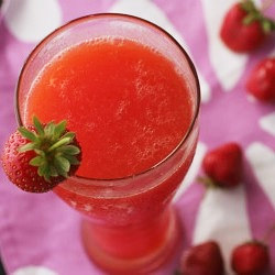 Strawberry Daiquiris - Recipe photo by hopefulkitchen
