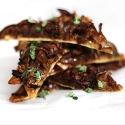 Caramelized Onion Flatbread - Recipe photo by tresjolie