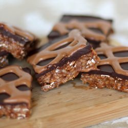 PB & Chocolate Krispy Treats - Recipe photo by dessertswithbenefits