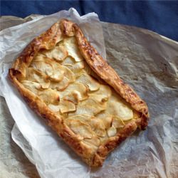 Apple Galette - Recipe photo by bahbahgah