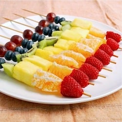 Rainbow Fruit Skewers - Recipe photo by brooklynsupper