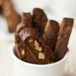 Chocolate and Walnut Biscotti - Recipe photo by vavynutz