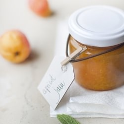 Apricot Jam with Vanilla - Recipe photo by Everyday Emotion