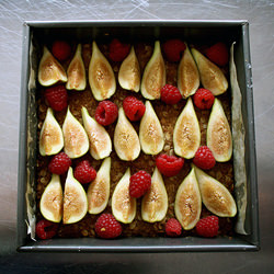 Fig and Raspberry Cheesecake Bars - Recipe photo by eatyourvegetable