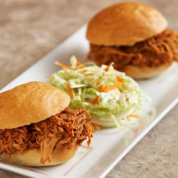 Crockpot Chicken Barbecue - Recipe photo by Talat