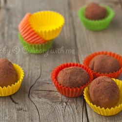 Almond Truffles and Healthy Candies - Recipe photo by vanillla