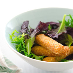 Comté Cheese Sticks & Mix Greens - Recipe photo by vanille