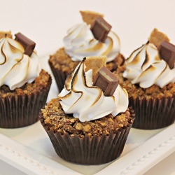 S'mores Cupcakes - Recipe photo by Taste See