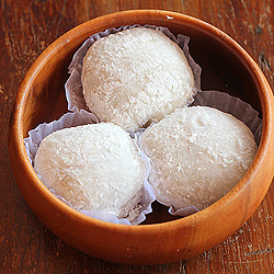 Mochi Ice Cream - Recipe photo by bakingbetweencities