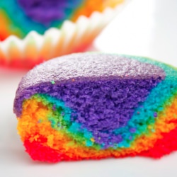 Rainbow Cupcakes - Recipe photo by cosmocookie