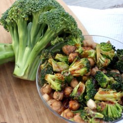 Chickpea Broccoli and Fig Salad - Recipe photo by cleaneatingchelsey