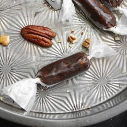 Pecan Pie Taffy - Recipe photo by sprinklebakes
