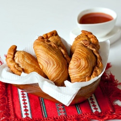 Curry Puffs - Recipe photo by manusmenu