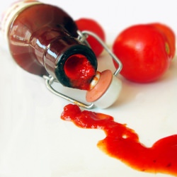 Homemade Ketchup - Recipe photo by lauralaurentiu