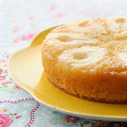 Pear Upside-Down Cake - Recipe photo by baunilha