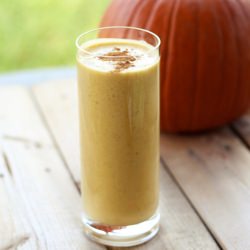 Vegan Pumpkin Pie Smoothie - Recipe photo by Tasty Yummies
