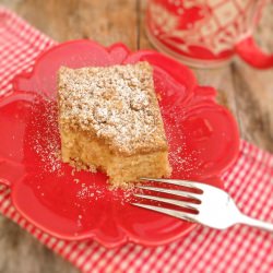 Apple Crumb Cake - Recipe photo by vittlesandbits