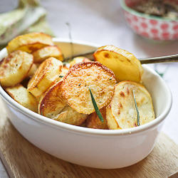Roasted Potatoes - Recipe photo by smokywok