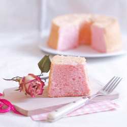 Rose & Lychee Chiffon Cake - Recipe photo by ThePleasureMonger