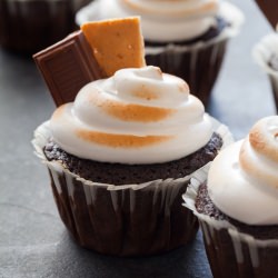 S'mores Cupcakes - Recipe photo by spoonforkbacon