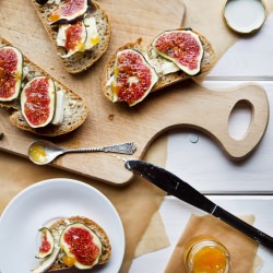 Sandwiches with Fresh Figs - Recipe photo by Everyday Emotion