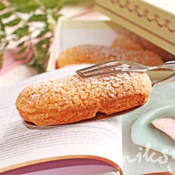 Vanilla Eclairs - Recipe photo by Niksya