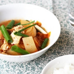 Kimchi Jjigae - Recipe photo by cooking.eating.carousing.