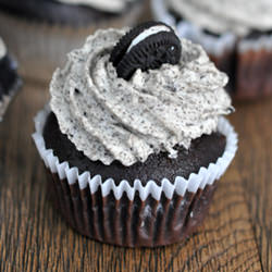Oreo Cupcakes - Recipe photo by droolfactor