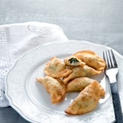 Pies with Nettles and Cheese - Recipe photo by olibiakos