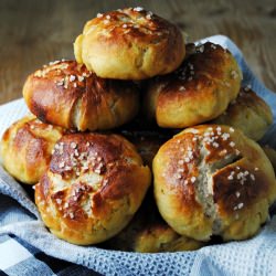Pretzel Rolls - Recipe photo by kmartinelli