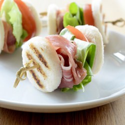 Mini BLT - Recipe photo by Yasmin Limbert