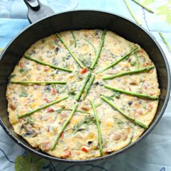 Stove-Top Asparagus Frittata - Recipe photo by purabinaha