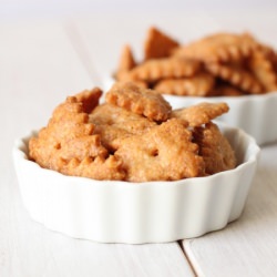 Whole Grain Cheese Crackers - Recipe photo by texanerin