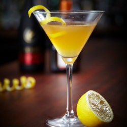 The Bee's Knees - Recipe photo by drinkoftheweek